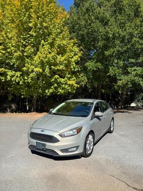 Gold 2015 Ford Focus SE