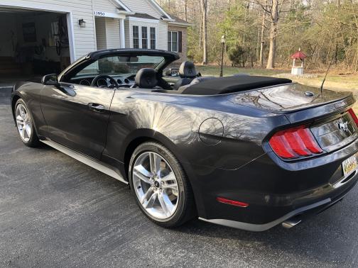 2022 Ford Mustang EcoBoost Premium