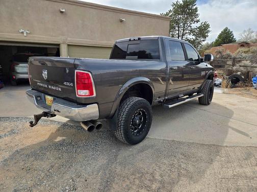 2016 RAM 2500 Laramie