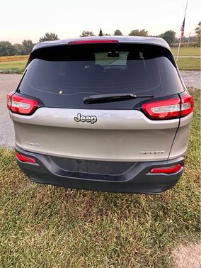 2015 Jeep Cherokee Sport
