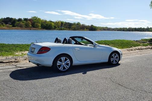 White 2009 Mercedes-Benz SLK-Class SLK350 Roadster