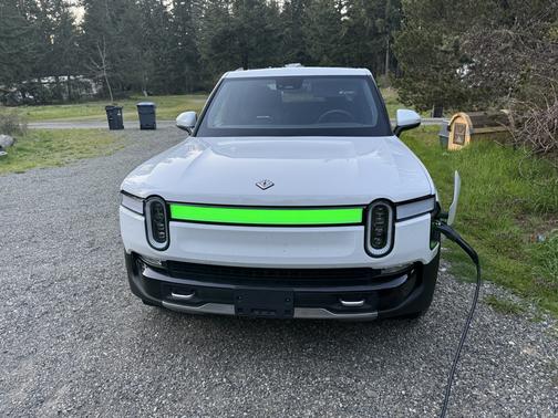 2023 Rivian R1T Adventure Quad-Motor Large Package
