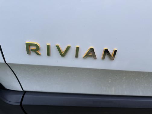 2023 Rivian R1T Adventure Quad-Motor Large Package