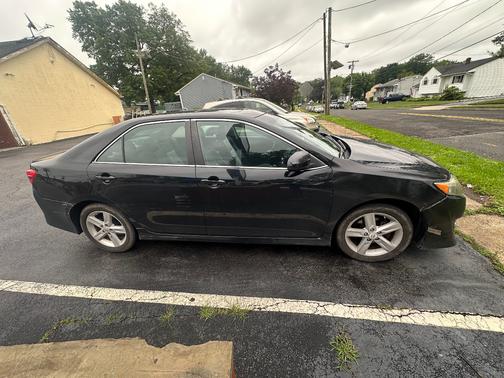 Black 2012 Toyota Camry LE