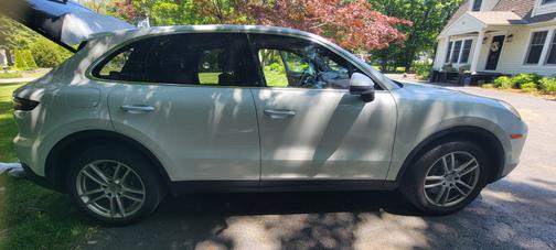 2022 Porsche Cayenne AWD