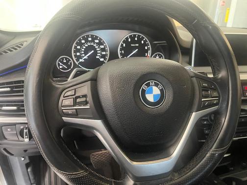 White 2018 BMW X5 eDrive xDrive40e