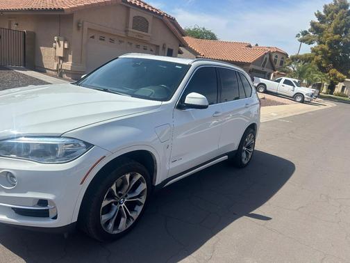 White 2018 BMW X5 eDrive xDrive40e