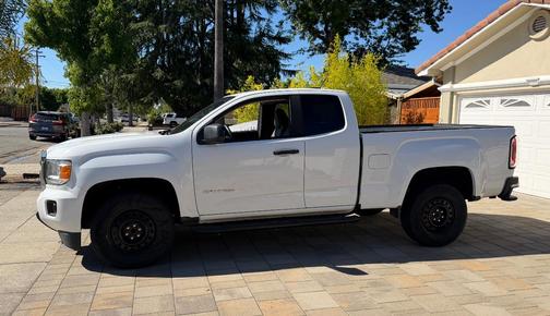 White 2017 GMC Canyon Base