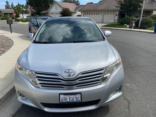 2010 Toyota Venza Base