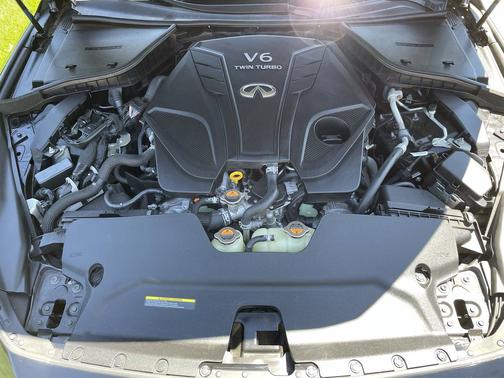Photo 5 of 12 of 2020 INFINITI Q50 3.0t LUXE