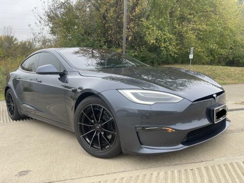2021 Tesla Model S Plaid
