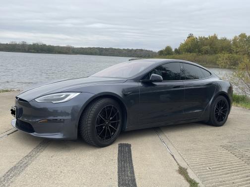2021 Tesla Model S Plaid