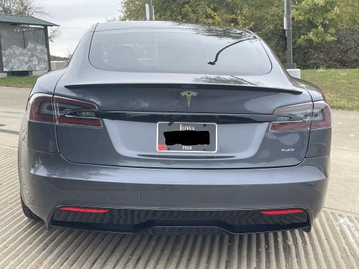2021 Tesla Model S Plaid