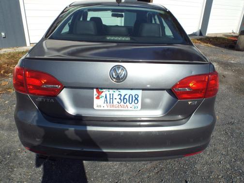 Gray 2012 Volkswagen Jetta TDI