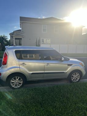 2012 Kia Soul +