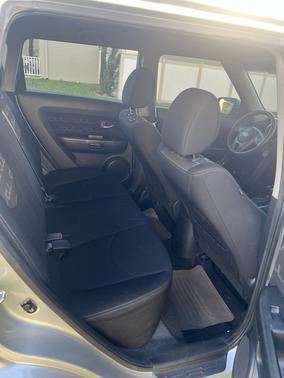 2012 Kia Soul +