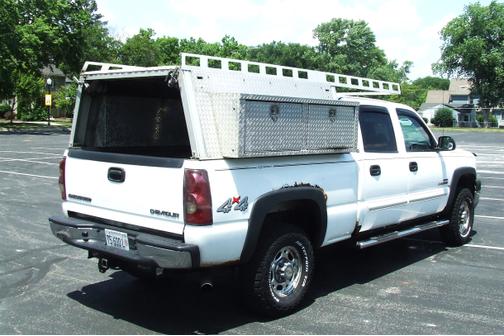 2003 Chevrolet Silverado 2500 LS H/D Crew Cab
