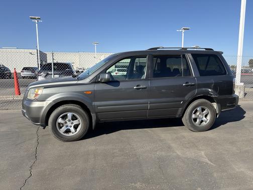 Gray 2007 Honda Pilot EX