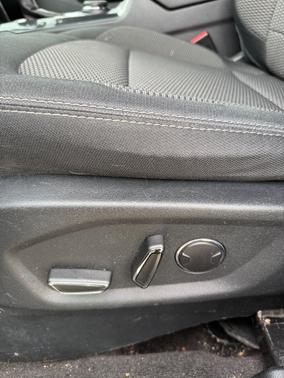 Black 2018 Ford Explorer XLT
