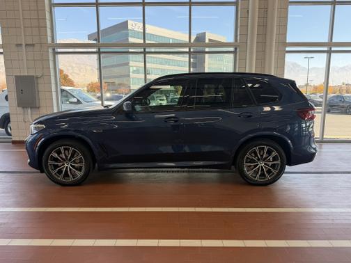 2022 BMW X5 PHEV xDrive45e