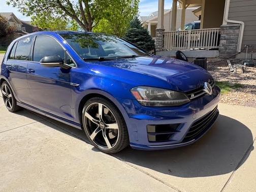 Blue 2016 Volkswagen Golf R 4-Door