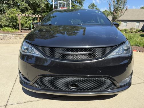 2018 Chrysler Pacifica Touring-L