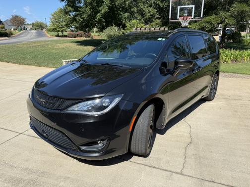 2018 Chrysler Pacifica Touring-L
