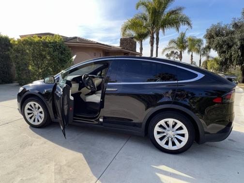 2021 Tesla Model X Long Range Plus