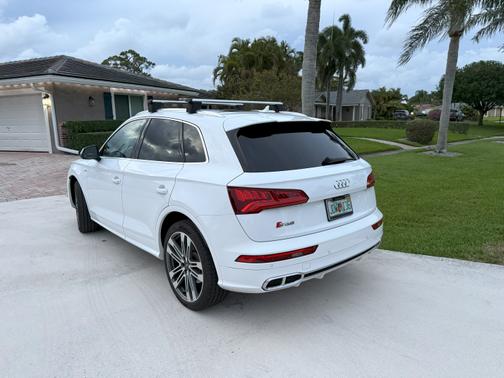 2018 Audi SQ5 3.0T Premium Plus