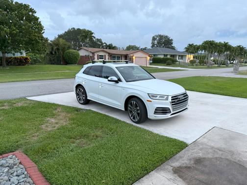 2018 Audi SQ5 3.0T Premium Plus