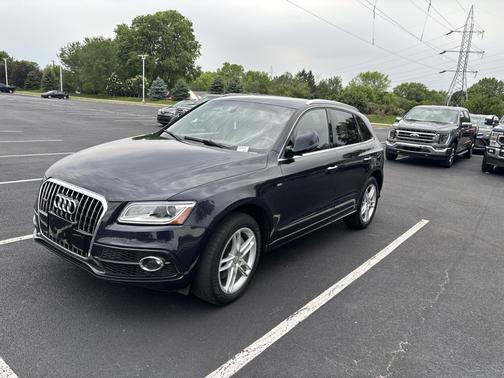 Blue 2017 Audi Q5 3.0T Premium Plus