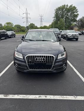 Blue 2017 Audi Q5 3.0T Premium Plus