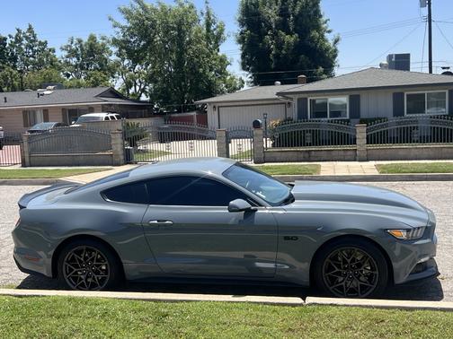 2017 Ford Mustang GT Premium