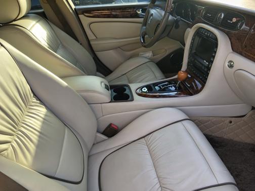 2006 Jaguar Vanden Plas Base