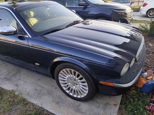 2006 Jaguar Vanden Plas Base