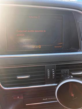Black 2011 Audi Q5 2.0T Premium