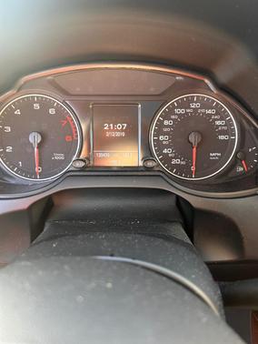 Black 2011 Audi Q5 2.0T Premium