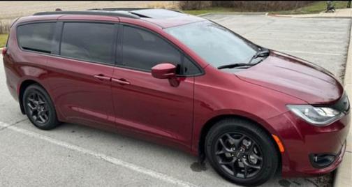 2020 Chrysler Pacifica Touring-L Plus