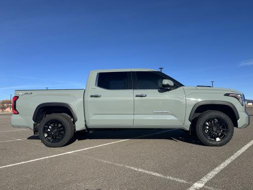2023 Toyota Tundra Hybrid Limited
