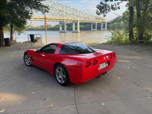 Red 1998 Chevrolet Corvette Base