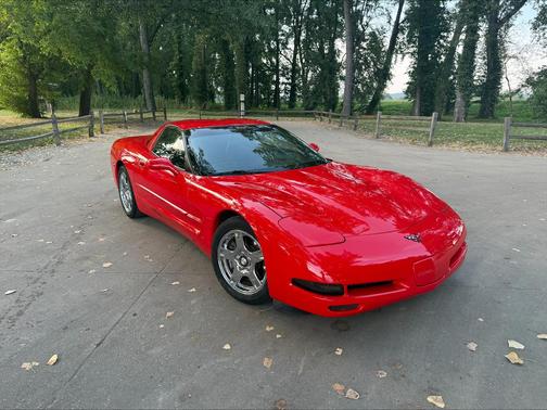 Red 1998 Chevrolet Corvette Base