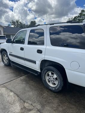 White 2003 Chevrolet Tahoe LS