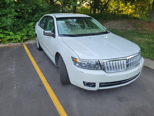 Photo 3 of 11 of 2008 Lincoln MKZ Base