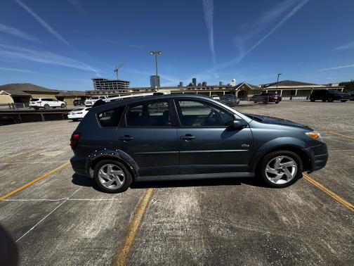 2006 Pontiac Vibe Base