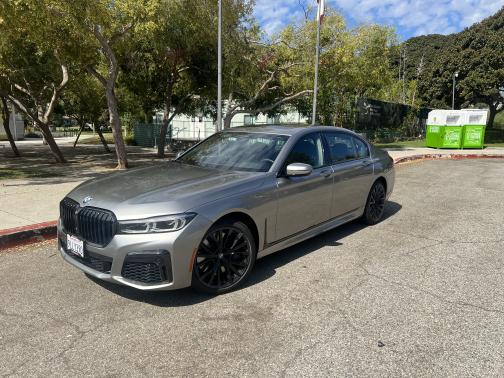 2021 BMW 750 i xDrive