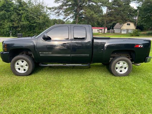 Black 2010 Chevrolet Silverado 1500 LT