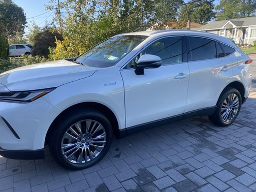 2021 Toyota Venza XLE