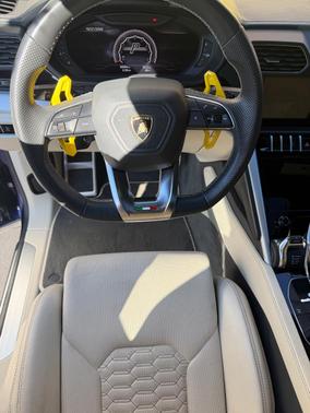 Blue 2019 Lamborghini Urus Base
