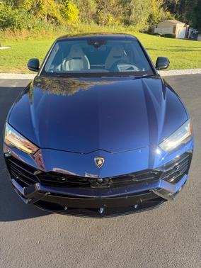 Blue 2019 Lamborghini Urus Base