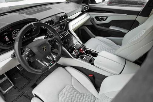 Blue 2019 Lamborghini Urus Base